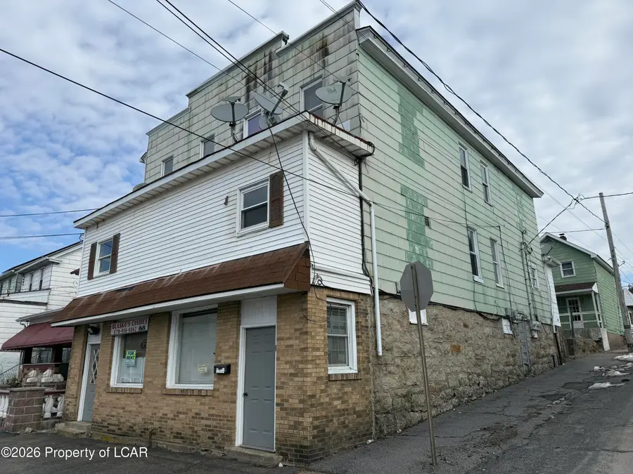 721 N Vine Street, Hazleton, PA 18201 - #2