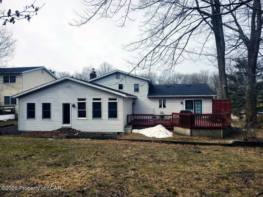 40 Farmhouse Road, Mountain Top, PA 18707 - #2