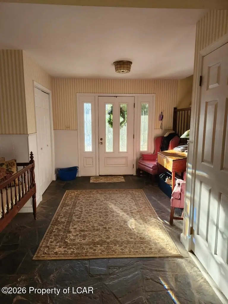 40 Farmhouse Road, Mountain Top, PA 18707 - #3