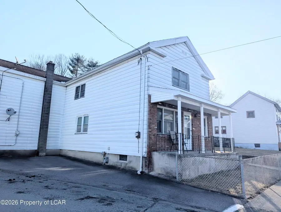 28 Pine Street, Pittston, PA 18640 - #2