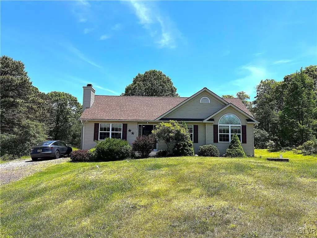 1646 Clover Road, Emerald Lakes, PA 18334 - Image #1