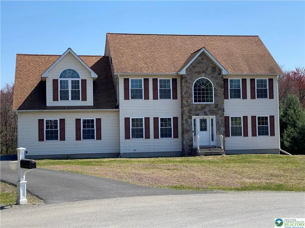 178 Stoney Ledge Drive, Jackson Township, PA 18360 - Image #1