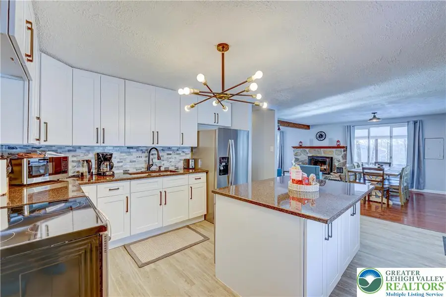 143 Cathleen Drive, Price, PA 18302 - Image #2