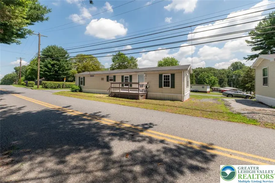 4403 Wolfs Crossing Road, Orefield, PA 18069 - Image #2