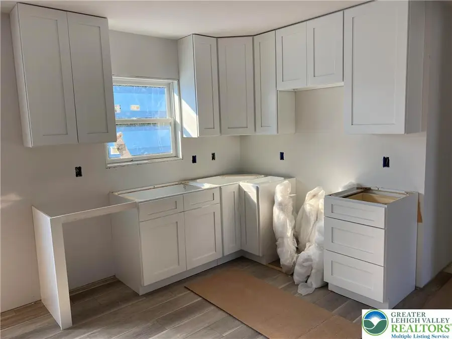 1216 Fretz Avenue, Salisbury Township, PA 18103 - Image #2