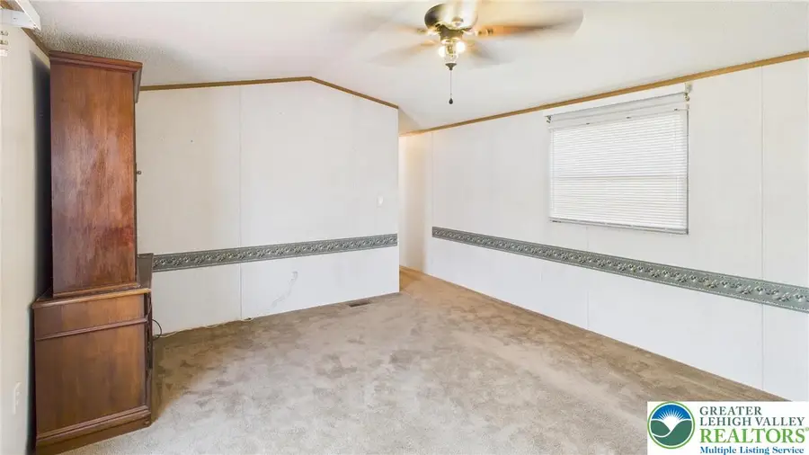 5475 Hamilton Boulevard #7, Wescosville, PA 18106 - #3