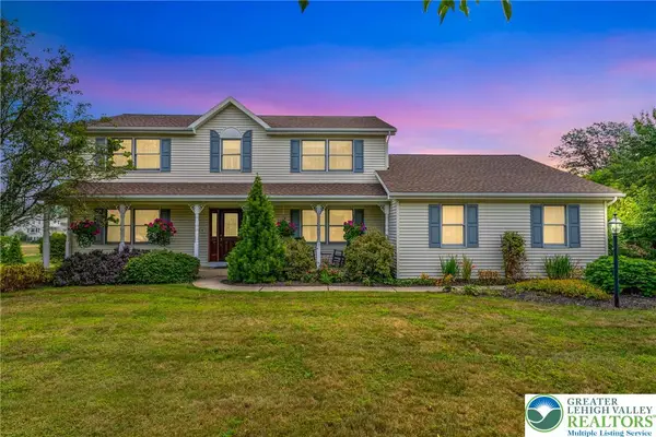 5033 Ancinetta Drive, North Whitehall Twp, PA 18078