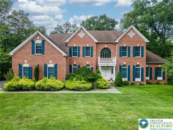 255 Rising Meadow Way, Middle Smithfield Twp, PA 18302