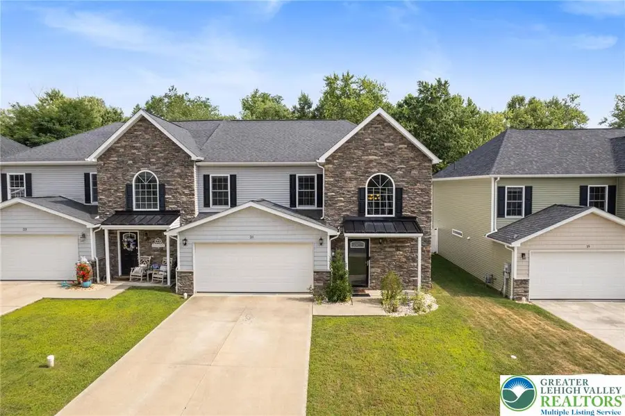 21 Maria Drive, Hanover Township, PA 18706 - Image #2