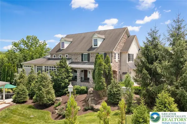 2055 Forge Run, Bethlehem City, PA 18015