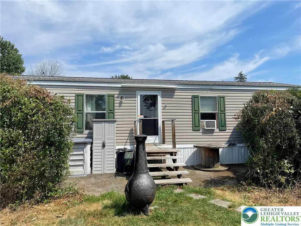 74 Easy Street, Allen, PA 18067 - Image #1