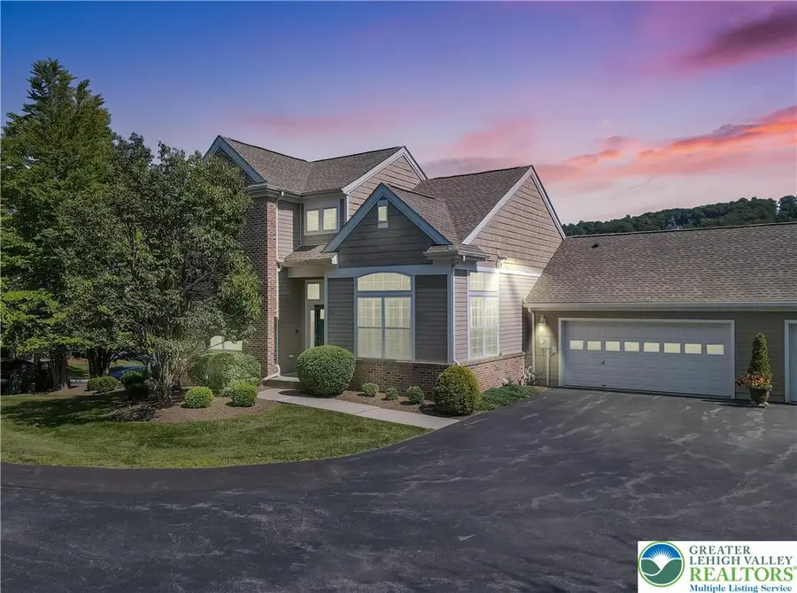 2313 Hollow View Drive, Easton, PA 18040 - Image #3