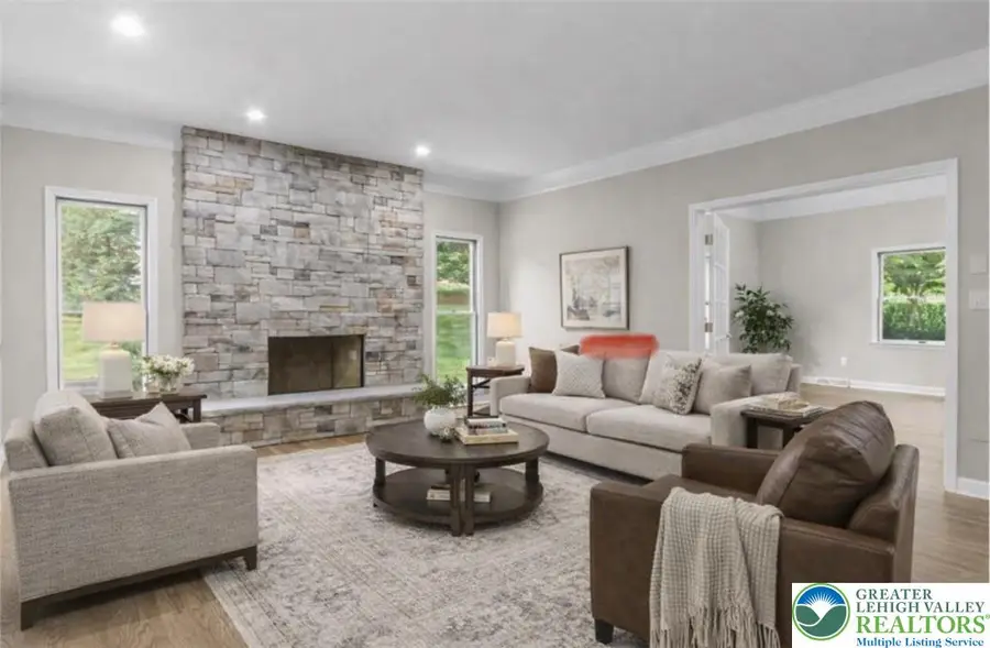 3685 Manor Road, Bethlehem Township, PA 18020 - Image #2