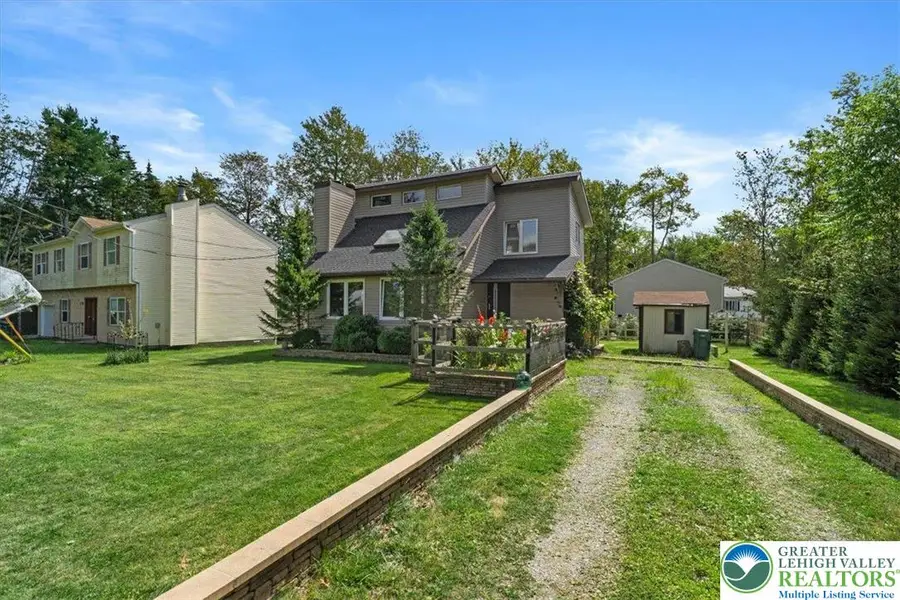 5009 Woodside Drive, Coolbaugh Township, PA 18466 - Image #3