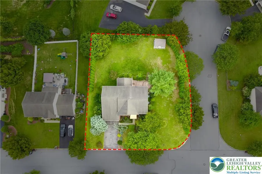 3275 W Fairview Street, Dorneyville, PA 18104 - Image #2