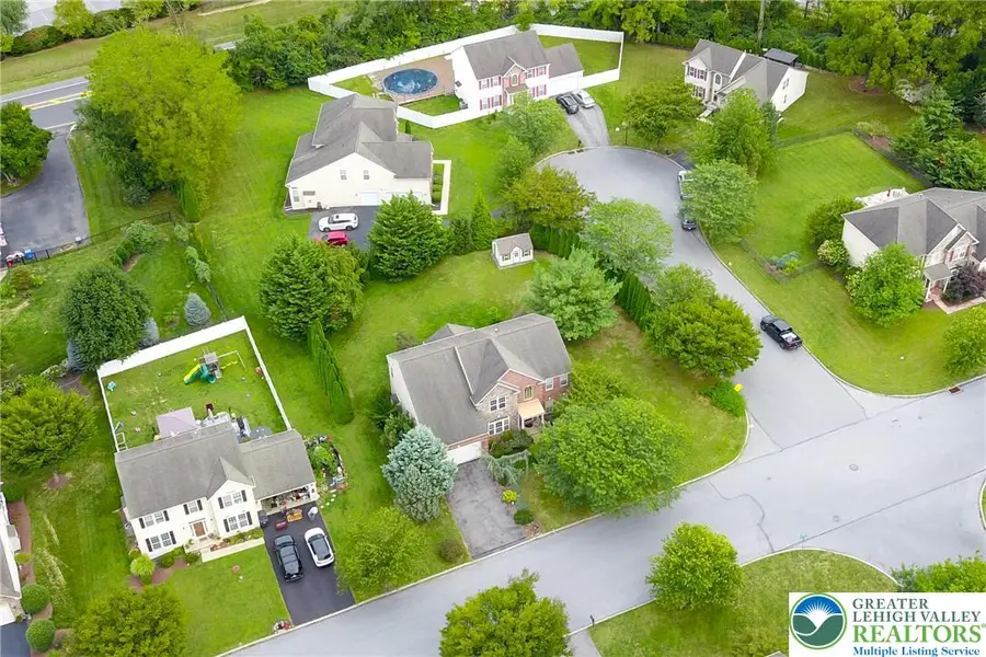 3275 W Fairview Street, Dorneyville, PA 18104 - Image #3