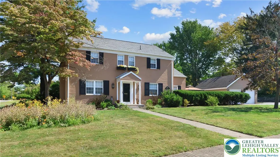 922 Beverly Avenue, Bethlehem, PA 18018 - #1