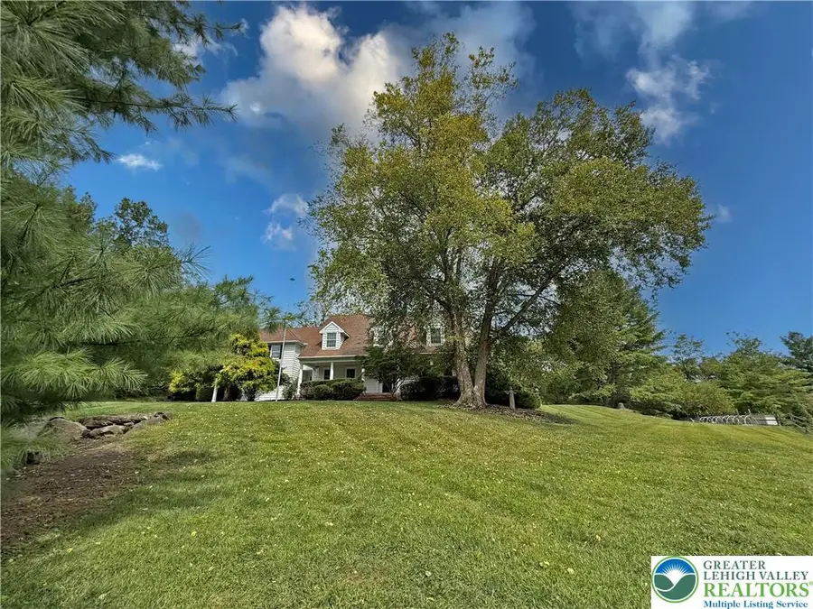 1997 West Point Drive, Lower Saucon Township, PA 18015 - Image #3