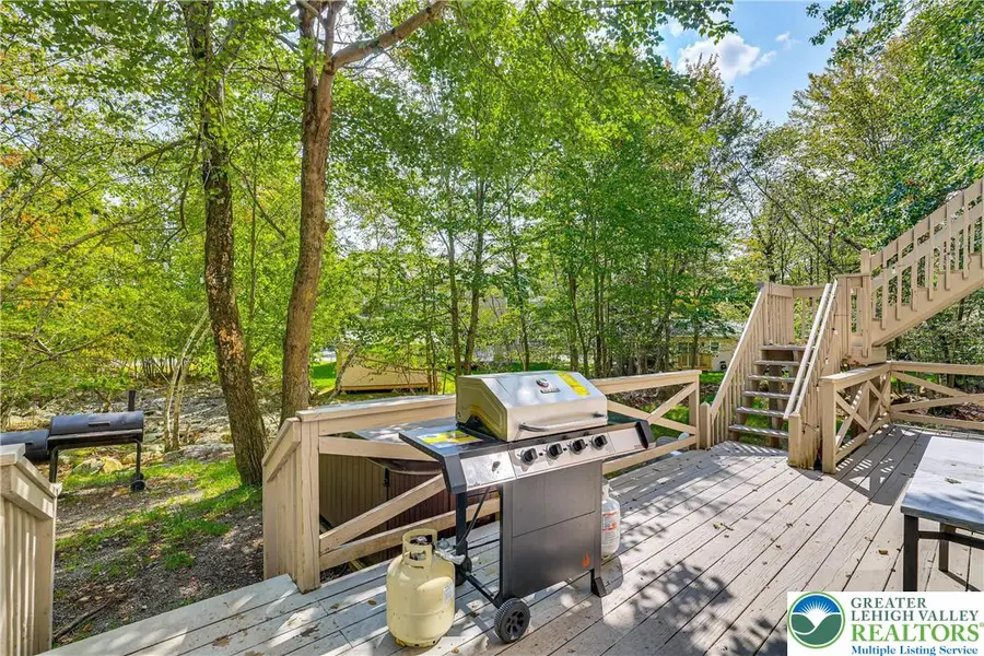 7901 Sleepy Hollow Drive, Coolbaugh Township, PA 18466 - Image #3