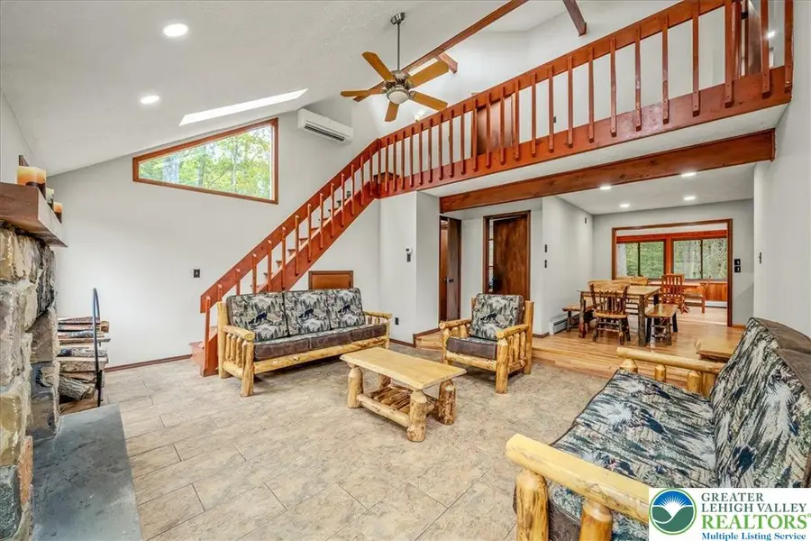 234 Viceroy Circle, Coolbaugh Township, PA 18466 - Image #3