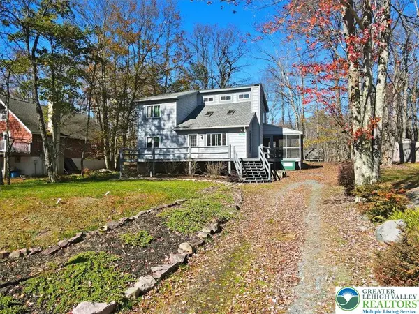 255 Trout Creek Drive, Coolbaugh Twp, PA 18347