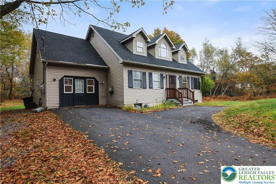 306 Cedar Drive, Emerald Lakes, PA 18334 - Image #3