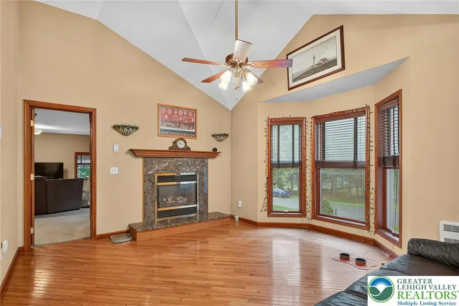 338 Fernwood Drive, East Stroudsburg, PA 18301 - Image #3