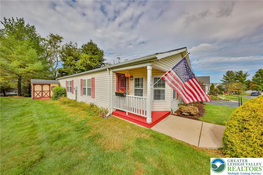 55 Penny Lane, Forks Township, PA 18040 - Image #2