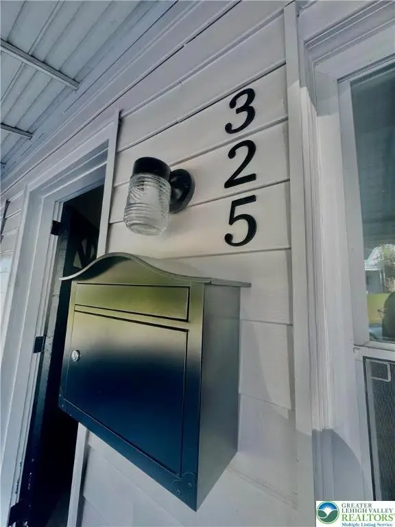 325 Morgan Av, Pottsville, PA 17901 - Image #3