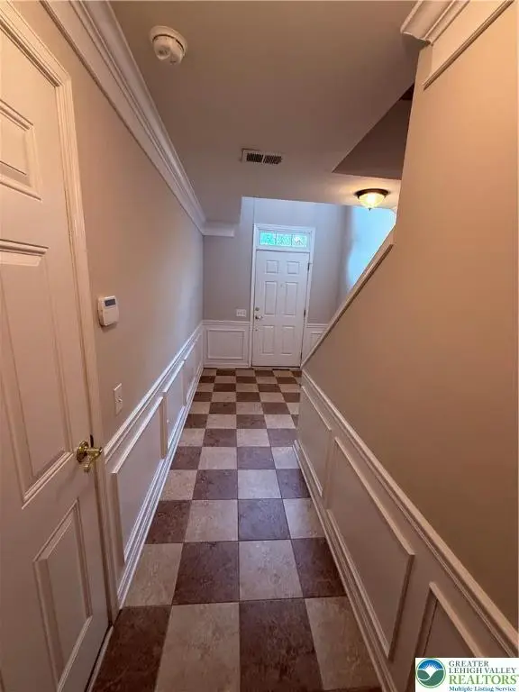 5255 Chandler Way, South Whitehall Township, PA 18069 - Image #3