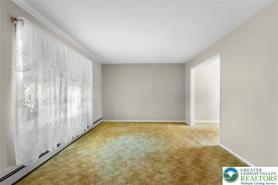 919 Breidinger Road, Plainfield Township, PA 18064 - Image #3