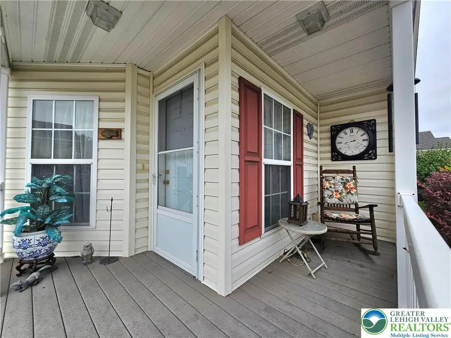 657 Winterthur Way, Forks Township, PA 18040 - Image #2