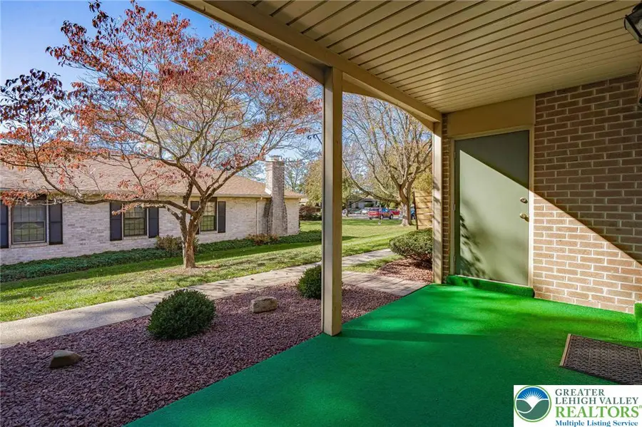 2777 Springhaven Place, Lower Macungie Township, PA 18062 - Image #2