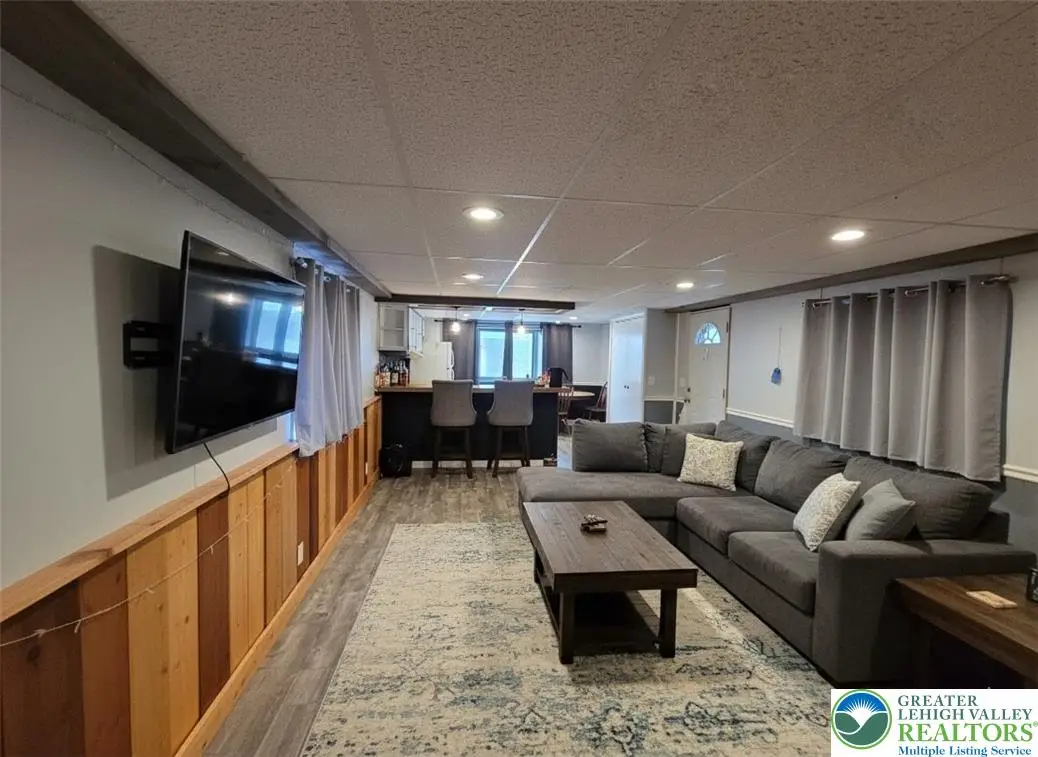 6337 Nisbet Court, Washington, PA 18080 - Image #1