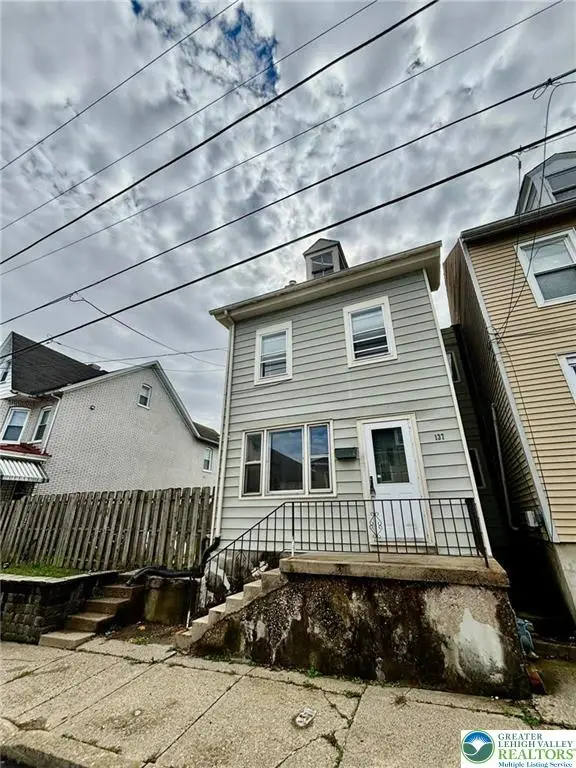 137 E Nesquehoning Street, Easton, PA 18042