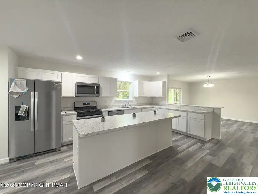 196 Dogwood Lane, Polk Township, PA 18058 - Image #2