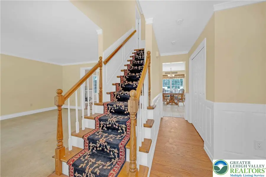 210 Evergreen Court, Ross, PA 18353 - Image #3