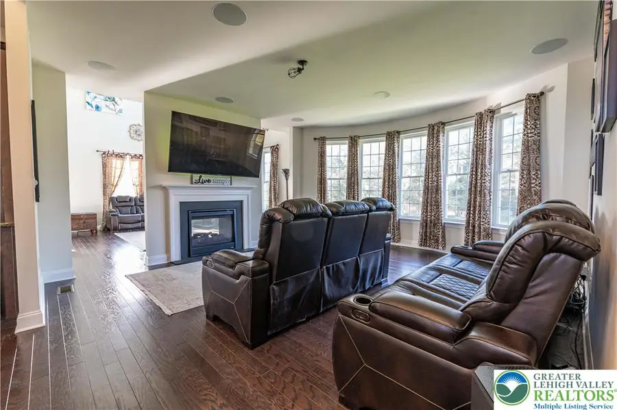 62 Surrey Drive, Palmer Township, PA 18045 - Image #3