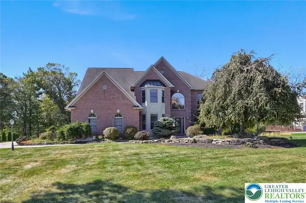 6718 Overlook Court, Upper Macungie Twp, PA 18106