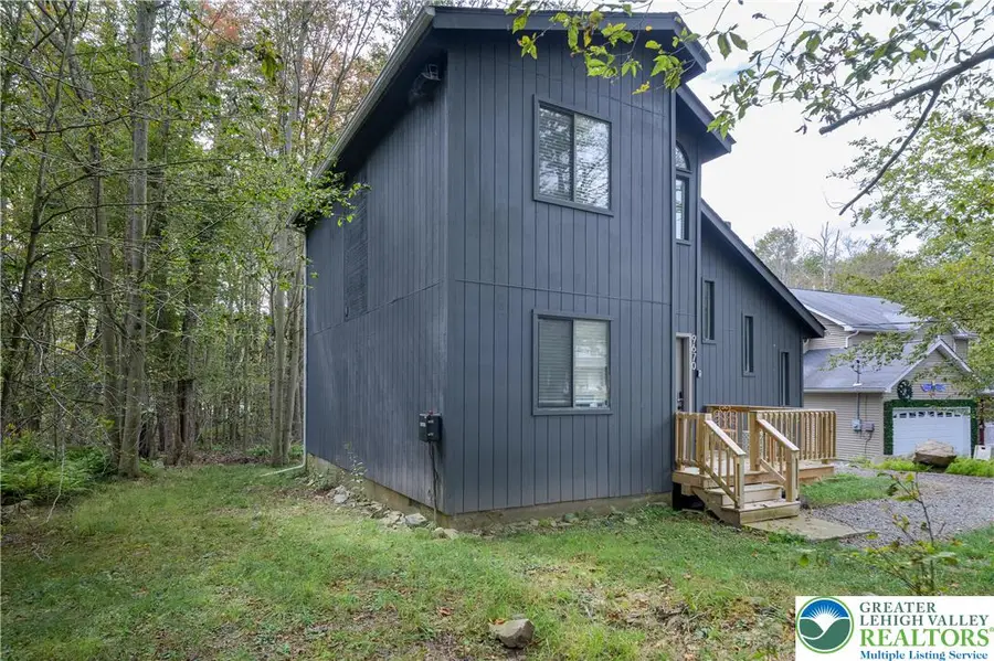 9670 Stony Hollow Drive, Coolbaugh Township, PA 18466 - Image #3