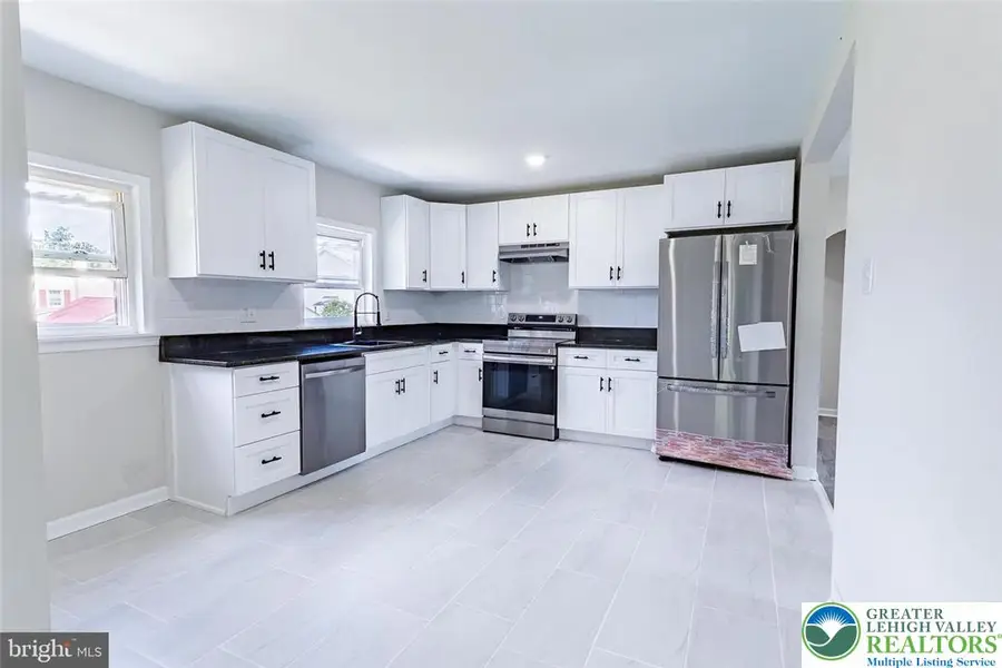 1714 Elliot Avenue, Bethlehem, PA 18018 - Image #2