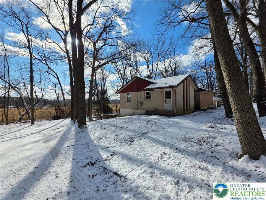 5722 Shady Lane, East Allen, PA 18014 - Image #2