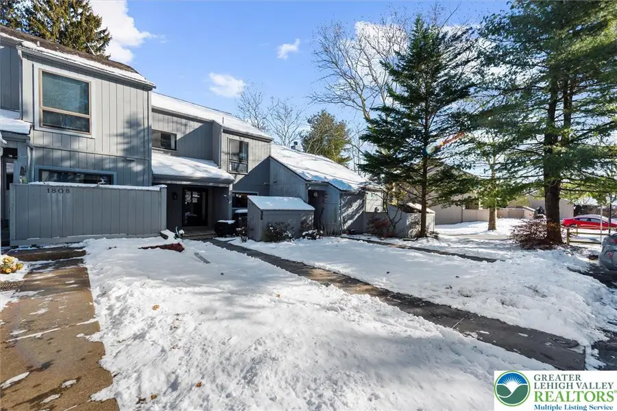 1806 Bent Pine Hill, Fogelsville, PA 18051 - Image #2