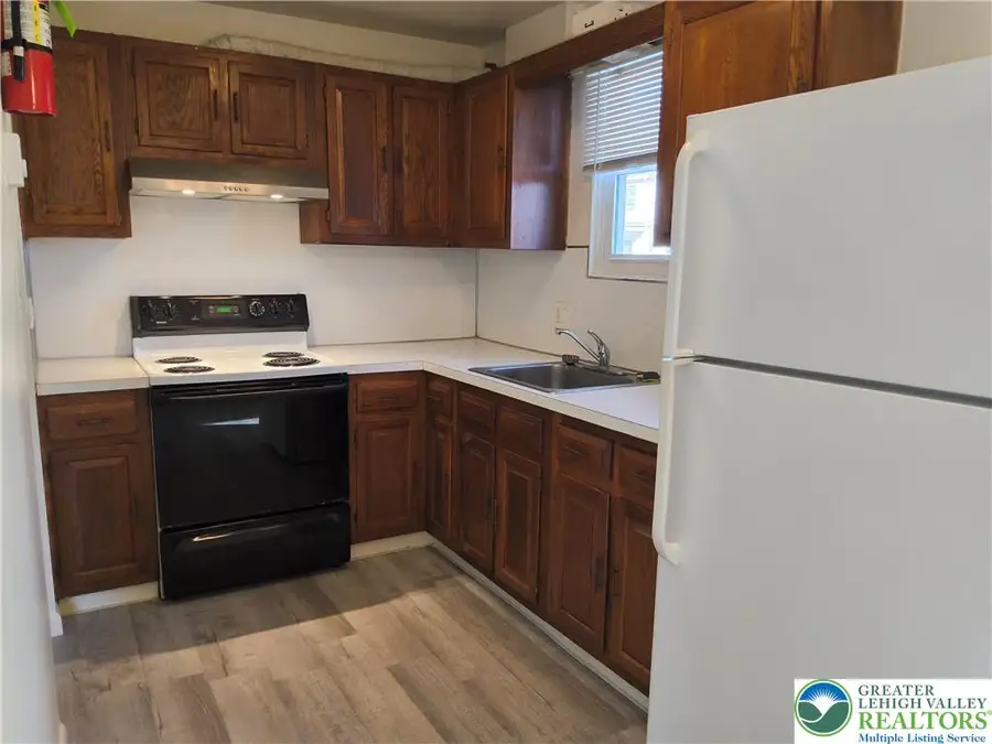 802 W Berwick Street #1, Easton, PA 18042 - Image #2