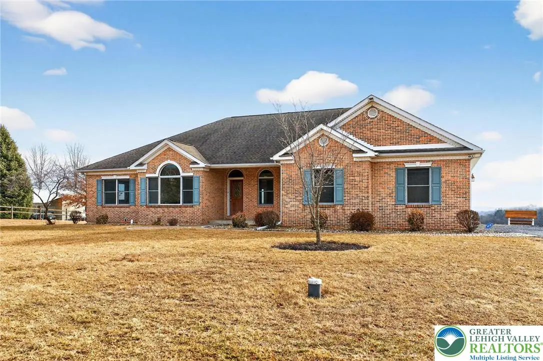 3338 Spring Valley Road, Washington, PA 18080 - Image #1