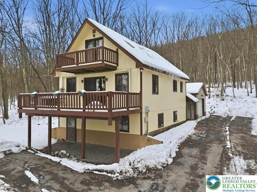 704 Rainbow Terrace, Sun Valley, PA 18330 - Image #2