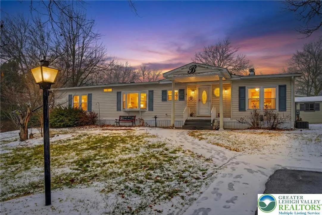 4 Woodsdale Court, Moore Township, PA 18014 - Image #1