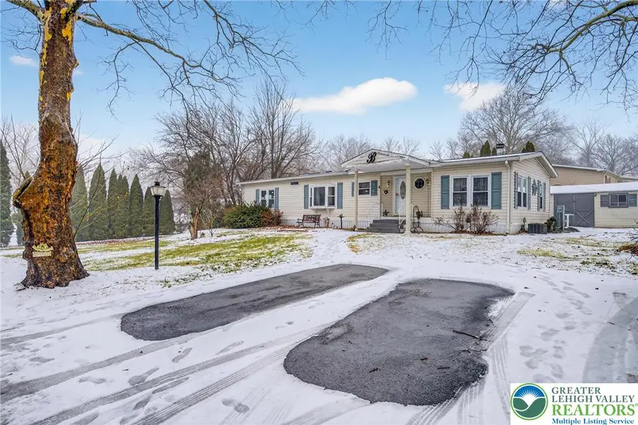 4 Woodsdale Court, Moore Township, PA 18014 - Image #3