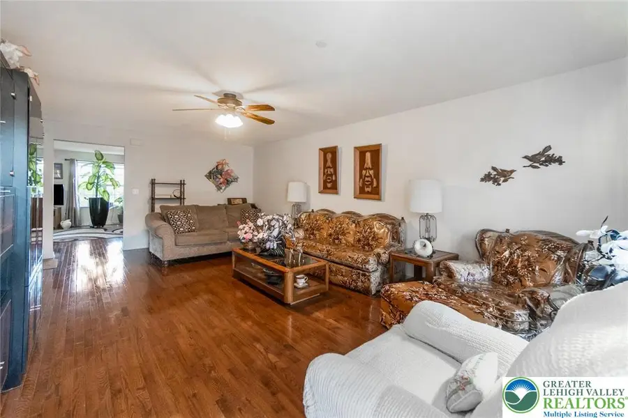 977 South Fork Drive, Forks Township, PA 18040 - Image #3