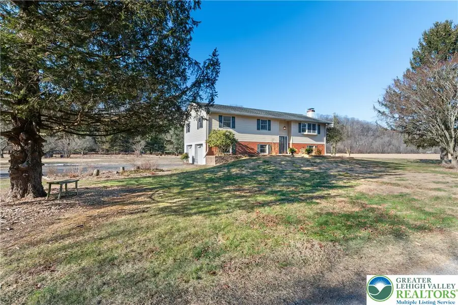 1 Cross Creek Lane, Upper Black Eddy, PA 18972 - Image #2